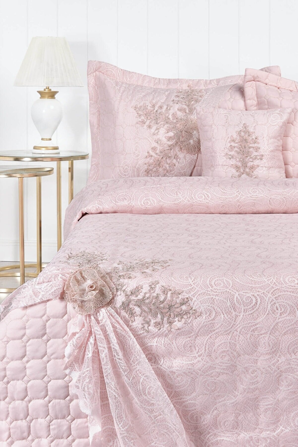 Set Cuvertura de Lux Alenya cu Broderie Elegant, 4 Piese, Pat 2 Persoane, ALE6003